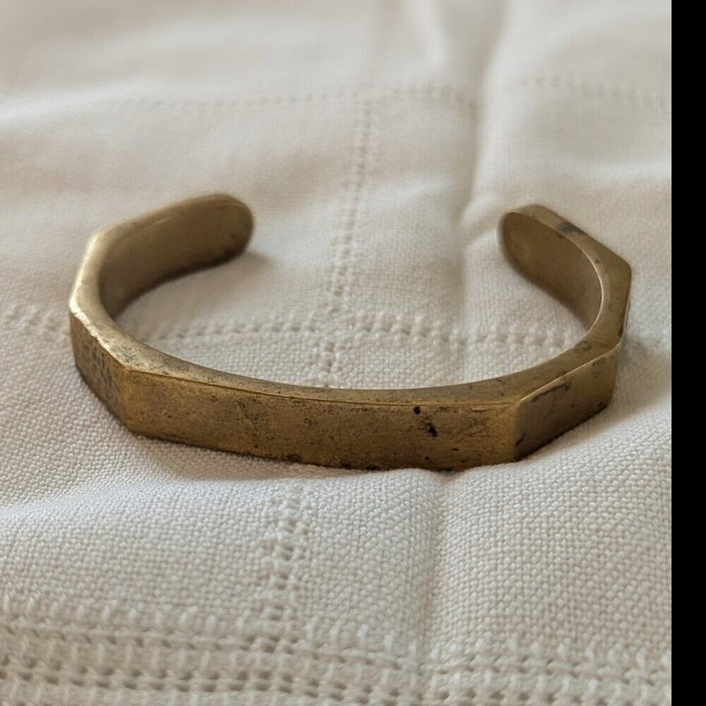 Noonday Angled Hammered Brass Cuff - Vintage & Rare 🛍️✨